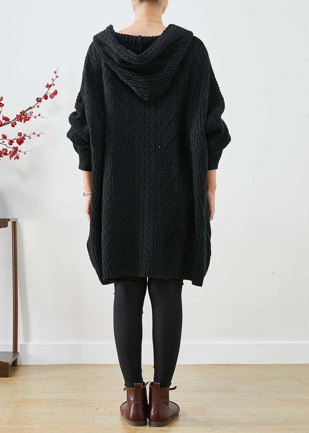 Effortlessly Elegant Sweater with a Timeless Design