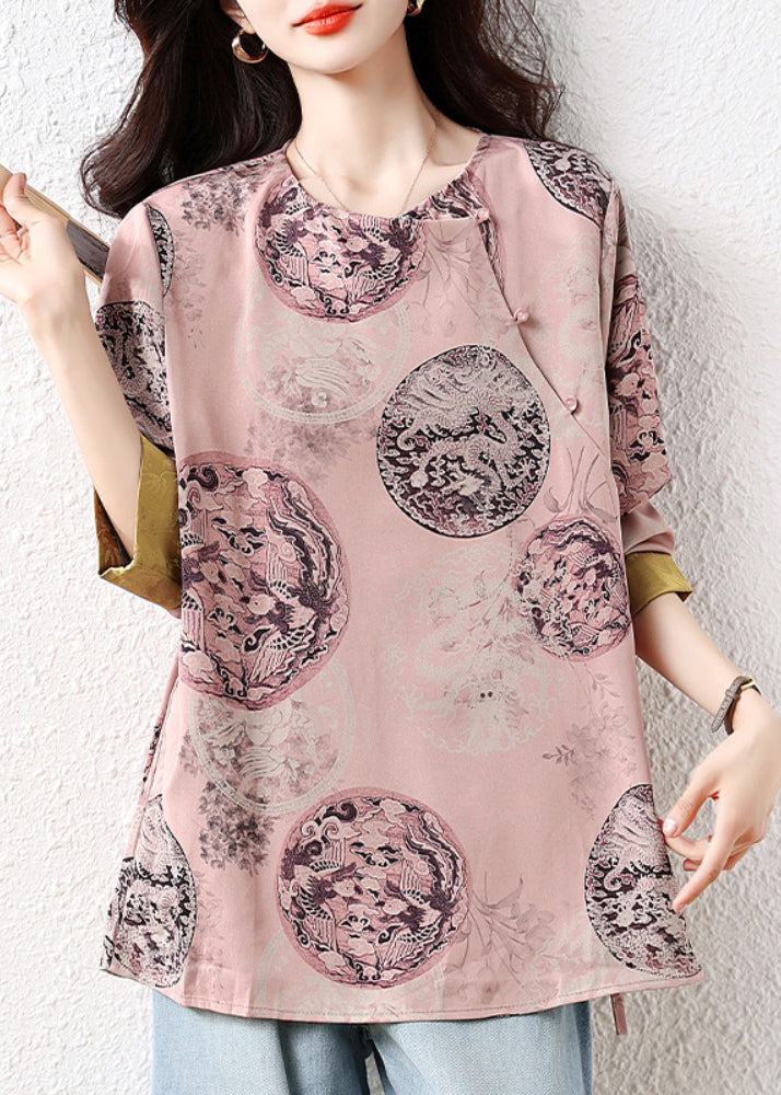 Beautifully Crafted Blouse in a Classic Style
