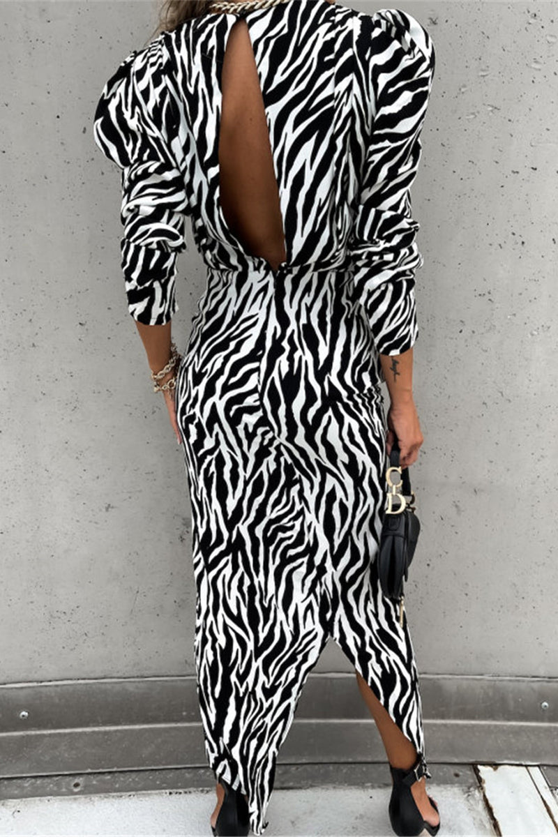 Well Tailored Dress with a Graceful Silhouette
