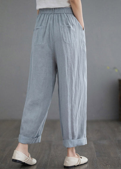 Effortlessly Elegant Pants with a Timeless Design