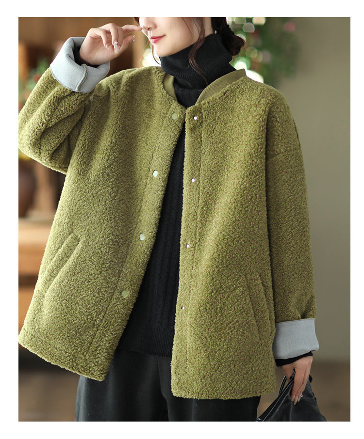 Beautifully Finished Coat in a Timeless Design