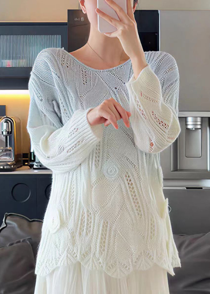 Well Tailored Sweater with a Graceful Silhouette