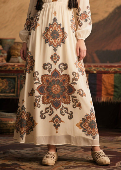Beautifully Finished Dress in a Timeless Design