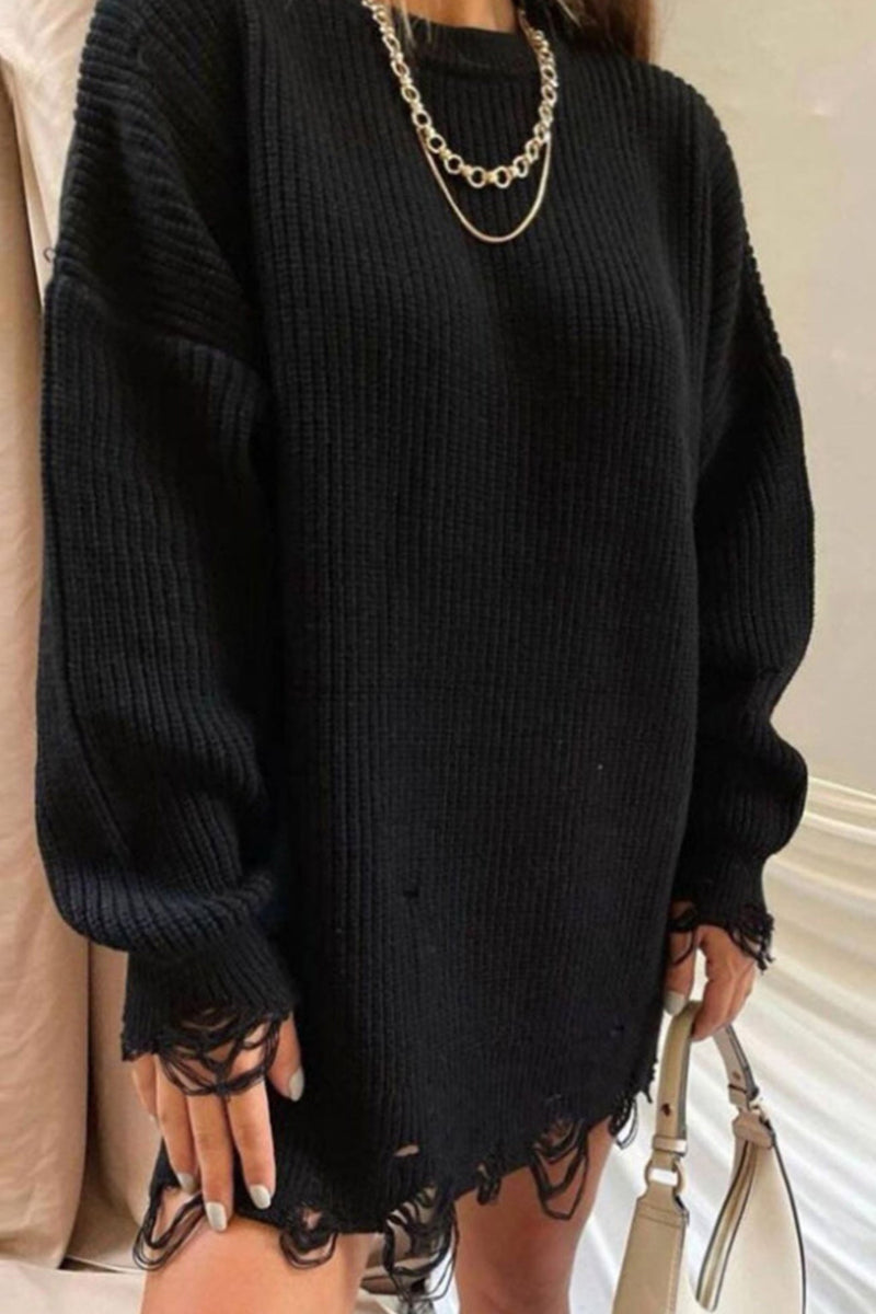 Well Tailored Sweater with a Graceful Silhouette