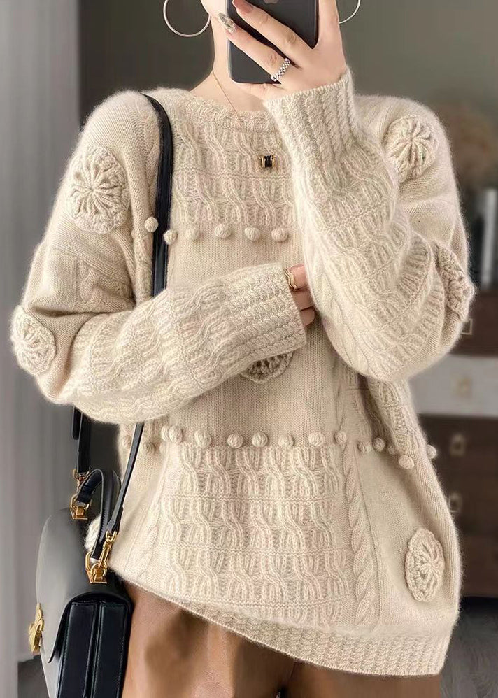 Classic Vintage Sweater with a Flattering Fit
