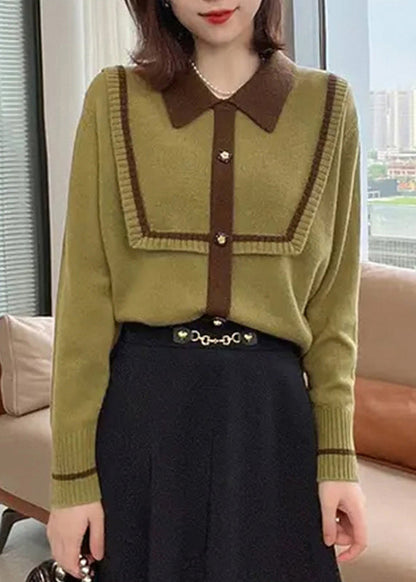 Polished Top with an Effortless Classic Look