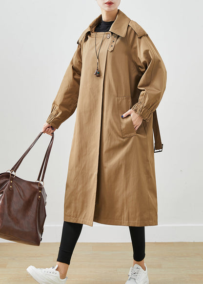 Well Tailored Coat with a Graceful Silhouette