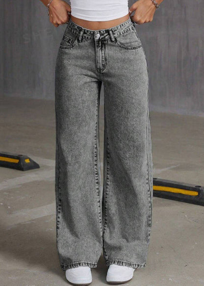 Elegantly Styled Pants for Everyday Wear