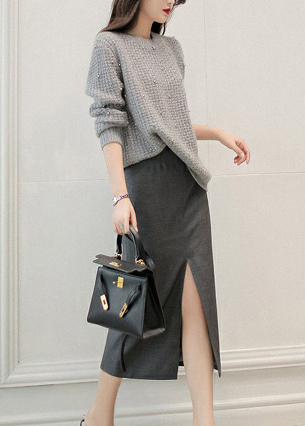 Classic Vintage Sweater with a Flattering Fit