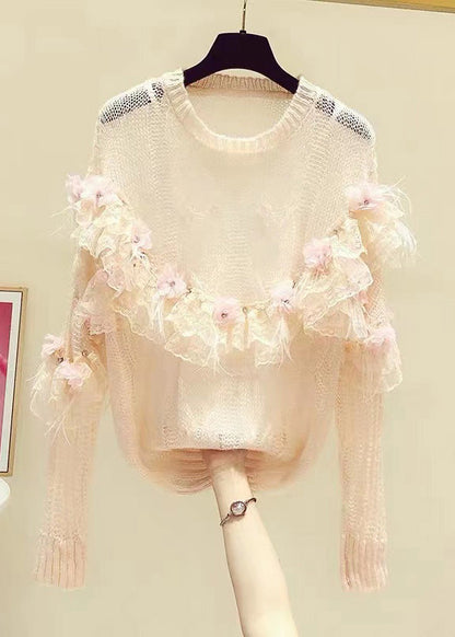 Well Tailored Sweater with a Graceful Silhouette
