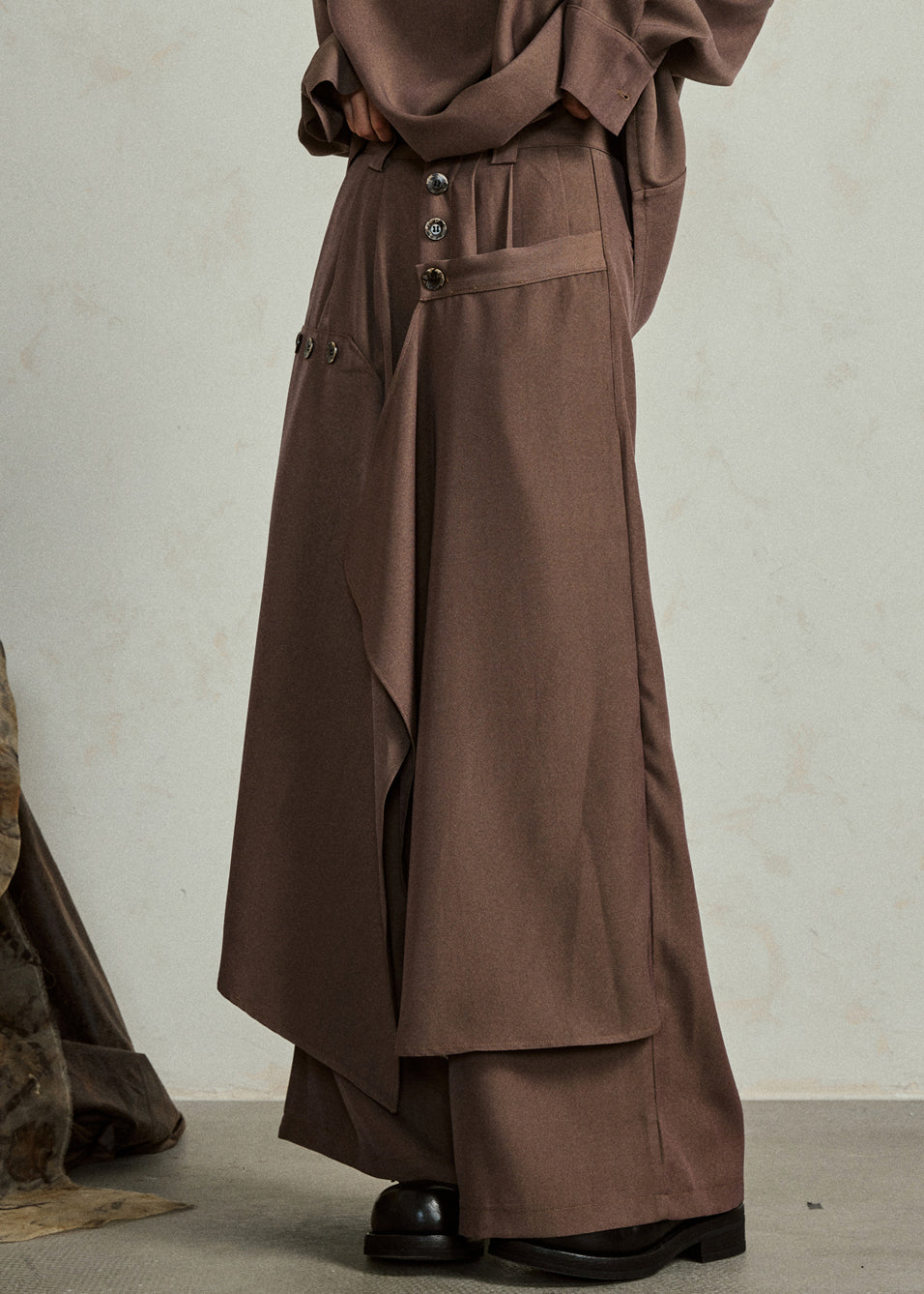Gracefully Styled Pants for Any Occasion