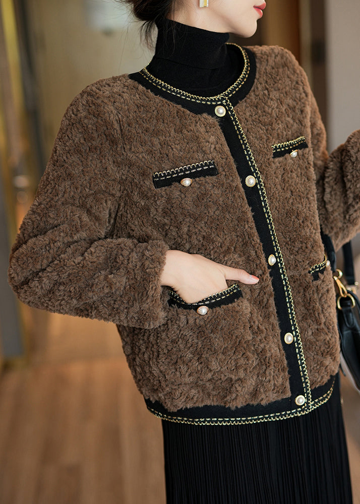 Sophisticated Coat with a Clean Classic Look