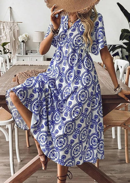 Well Tailored Dress with a Graceful Silhouette
