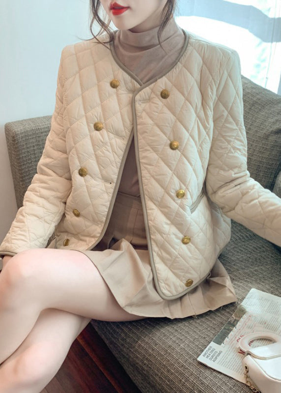 Elegantly Styled Coat for Everyday Wear