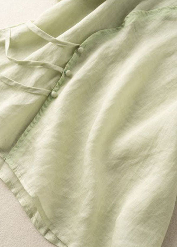 A Vintage Style Shirt with Delicate Timeless Details