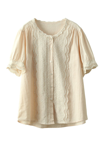Beautifully Crafted Blouse in a Classic Style