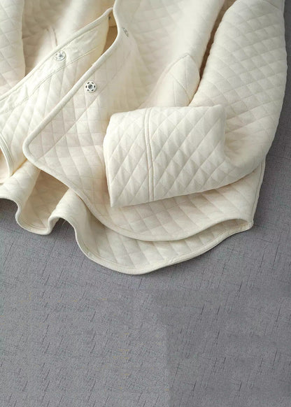 Beautifully Finished Coat in a Timeless Design