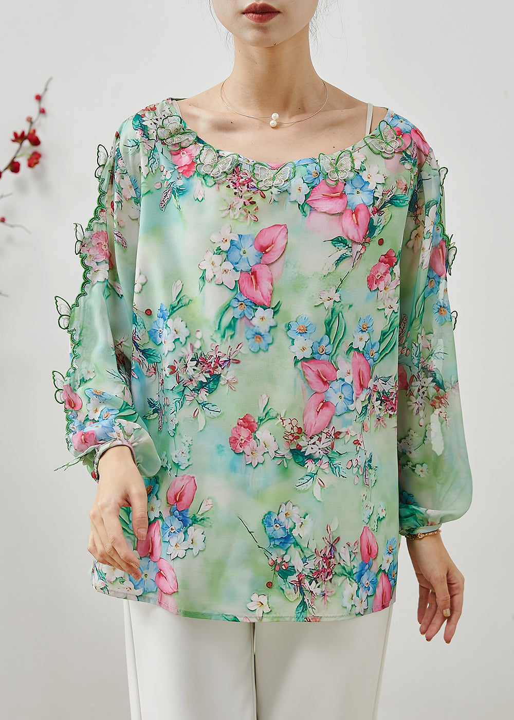 Effortlessly Elegant Shirt with a Timeless Design
