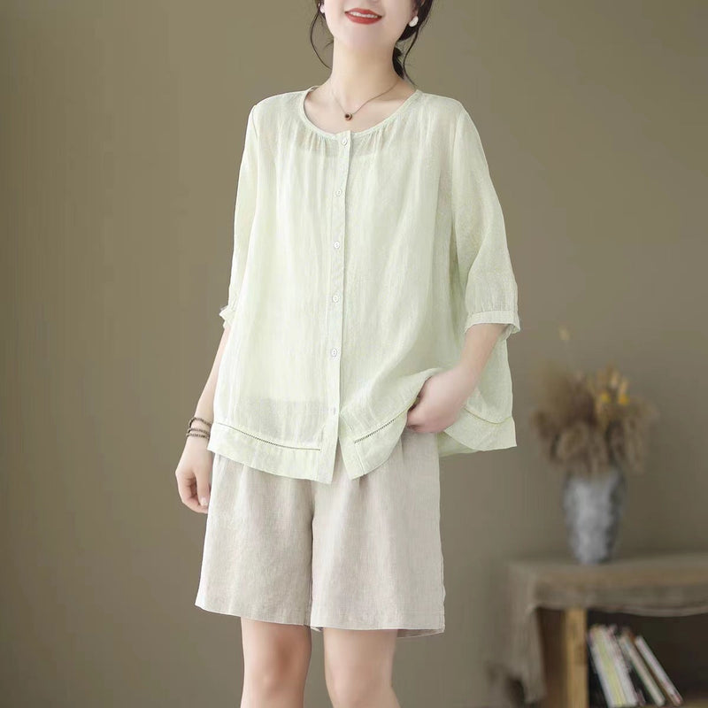 Beautifully Finished Blouse in a Timeless Design