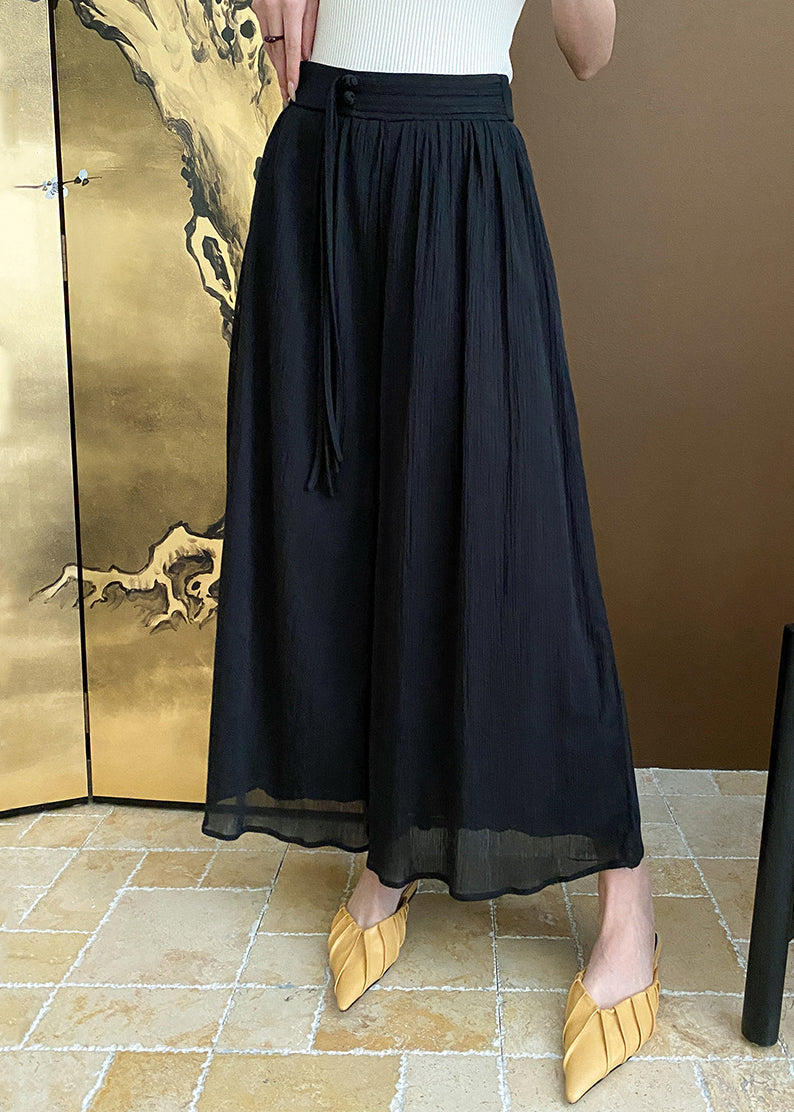 Well Tailored Pants with a Graceful Silhouette