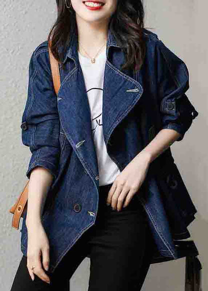Sophisticated Coat with a Clean Classic Look
