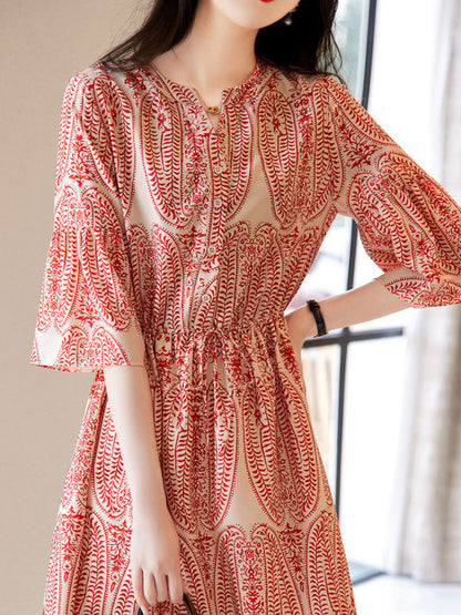 A Vintage Style Dress with Delicate Timeless Details
