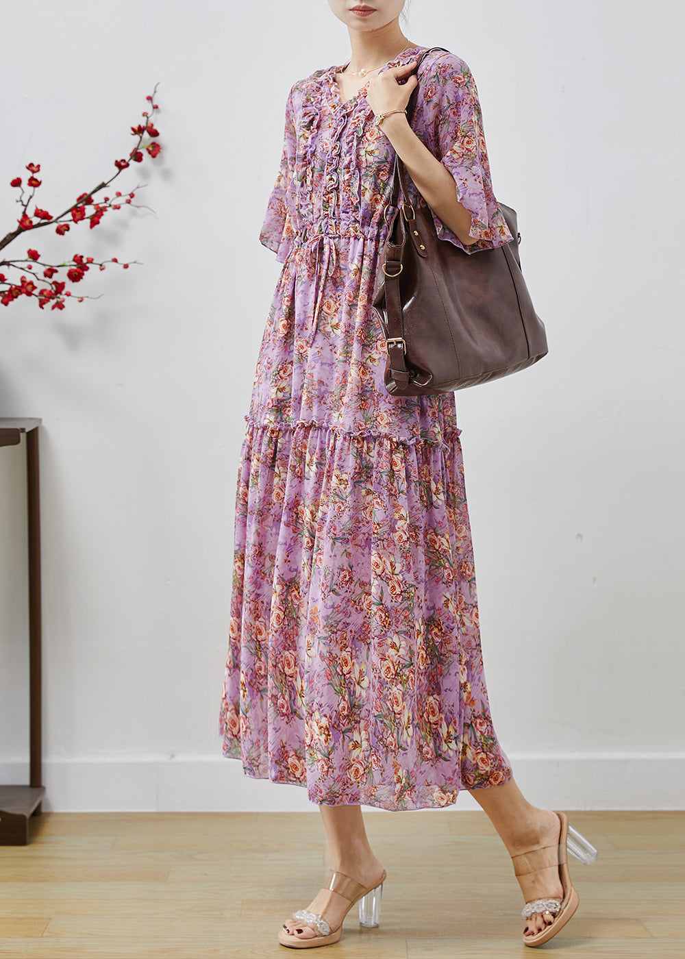 Effortlessly Elegant Dress with a Timeless Design
