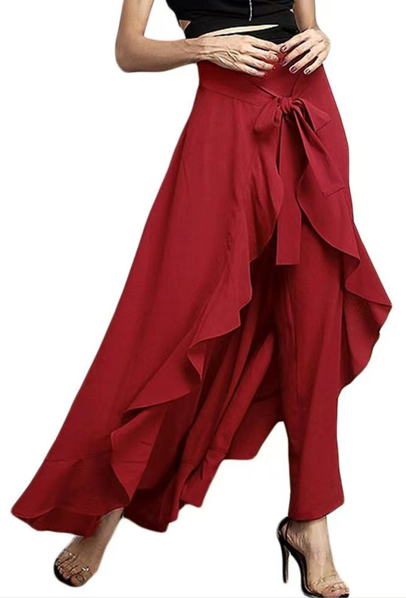 Effortlessly Elegant Garment with a Timeless Design