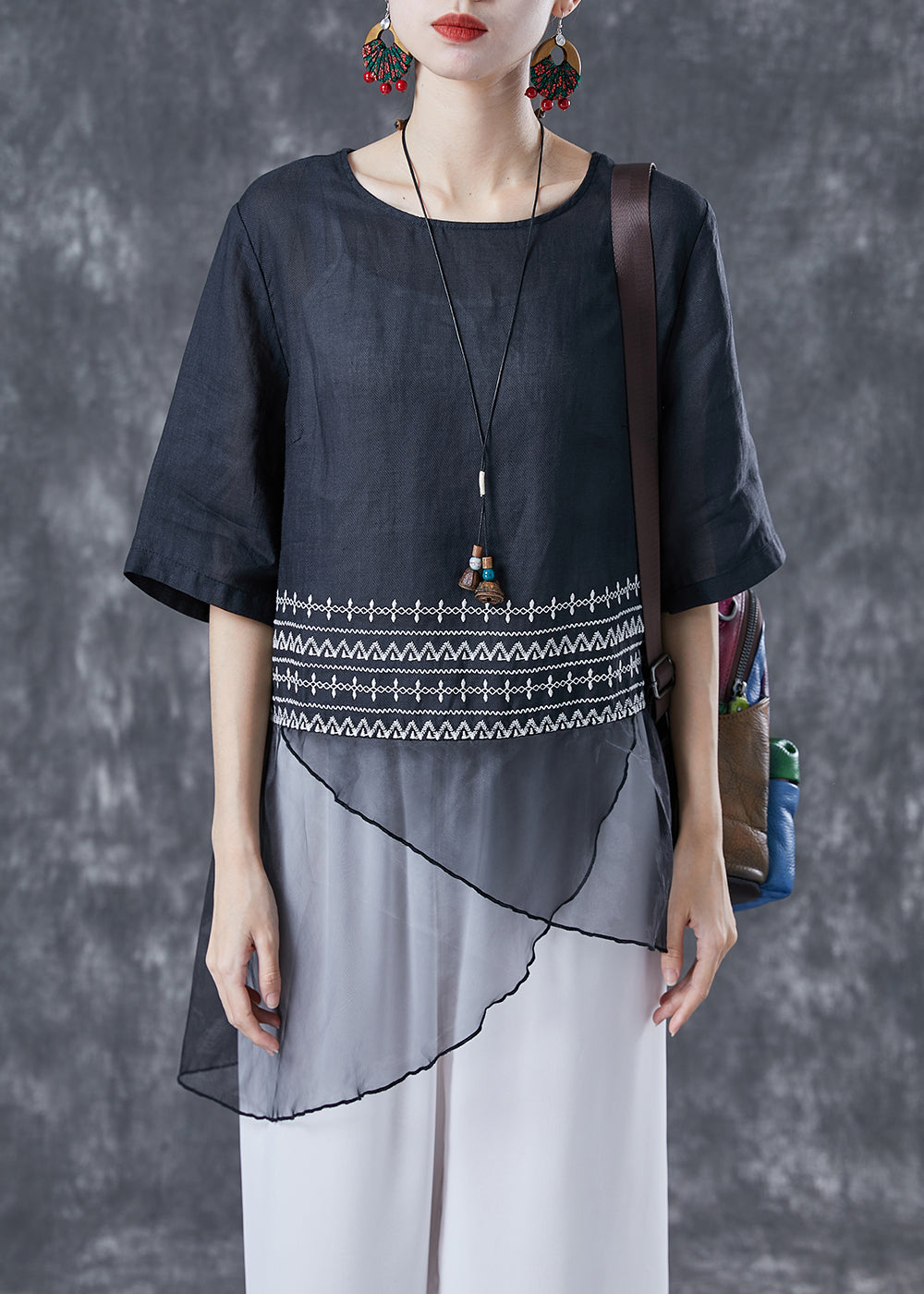 Effortlessly Elegant Top with a Timeless Design