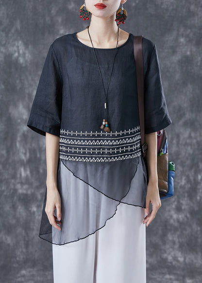 Effortlessly Elegant Top with a Timeless Design