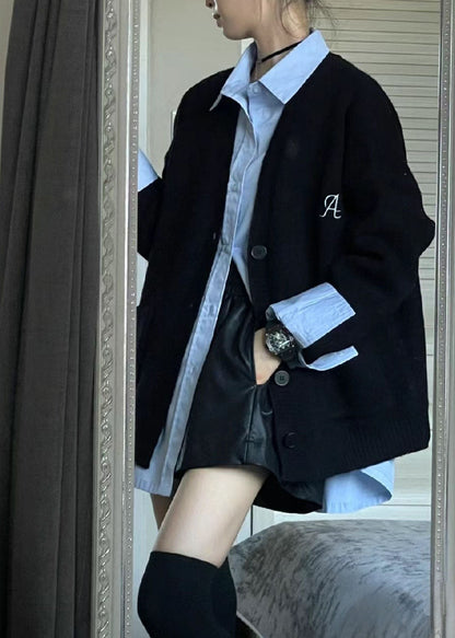 Well Tailored Cardigan with a Graceful Silhouette