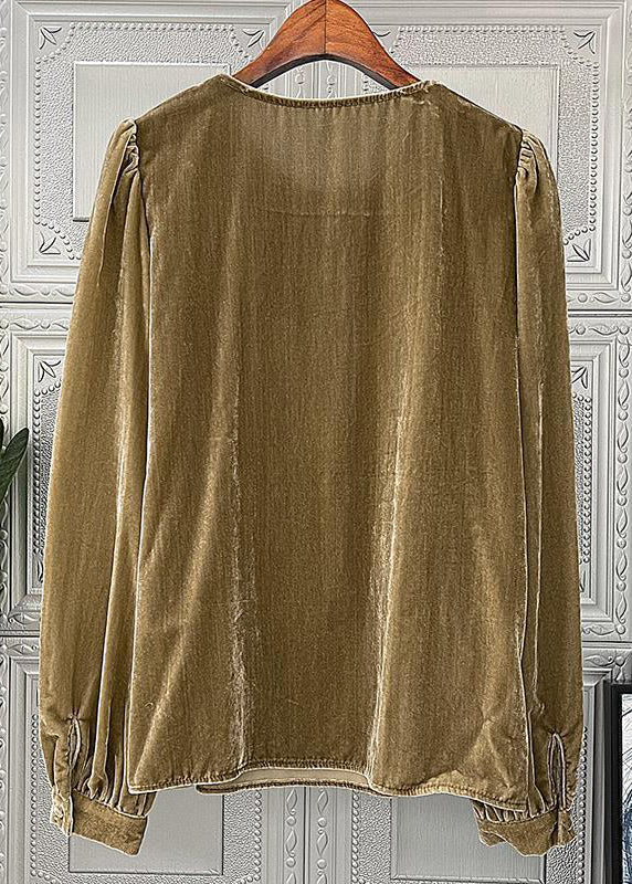 Polished Top with an Effortless Classic Look