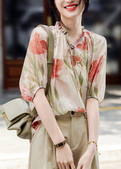 Well Tailored Top with a Graceful Silhouette