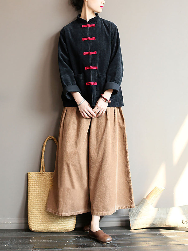 Well Tailored Coat with a Graceful Silhouette