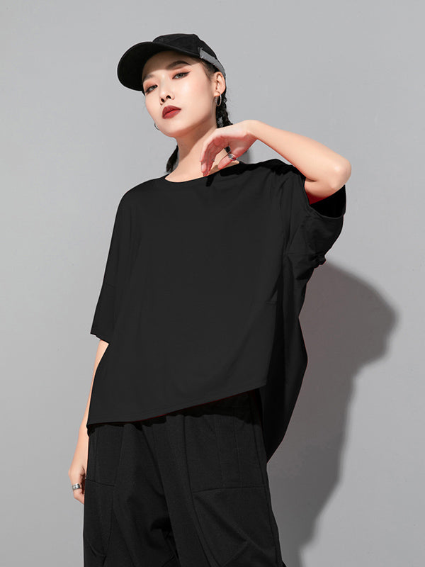 Beautifully Crafted T-Shirt in a Classic Style