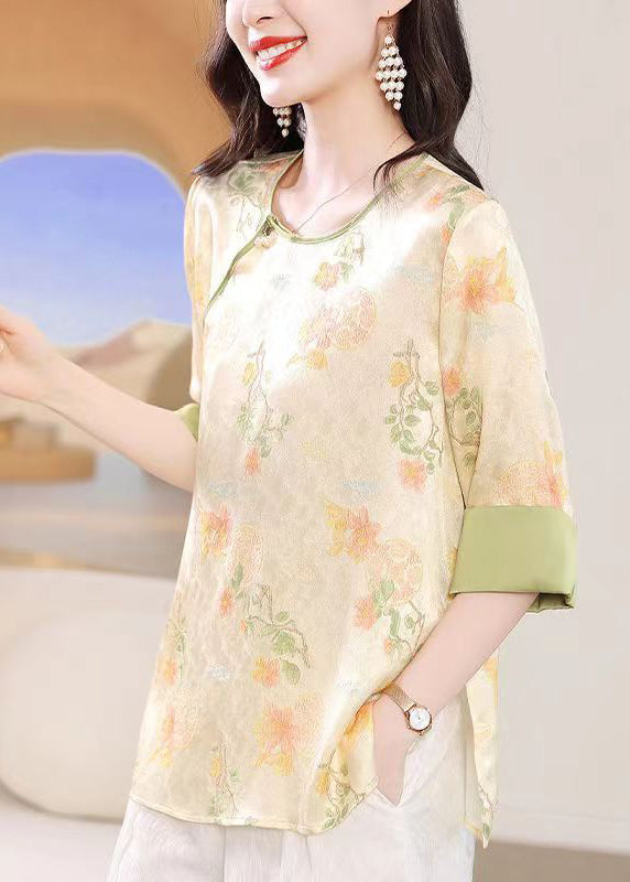 Beautifully Finished Top in a Timeless Design
