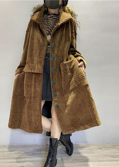 Well Tailored Coat with a Graceful Silhouette