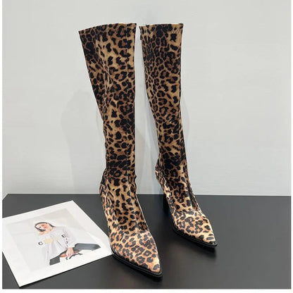 Chic Orthopedic Boots with Unique Design