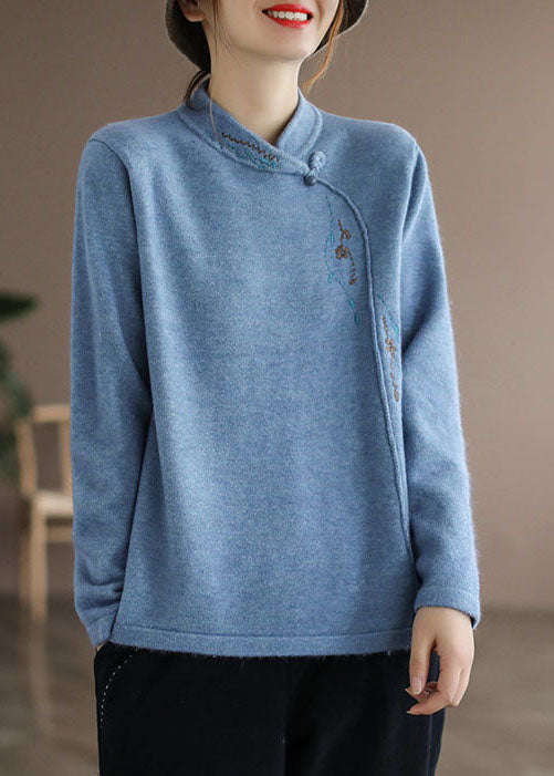Gracefully Styled Sweater for Any Occasion