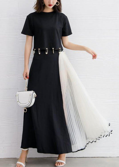 Gracefully Styled Garment for Any Occasion