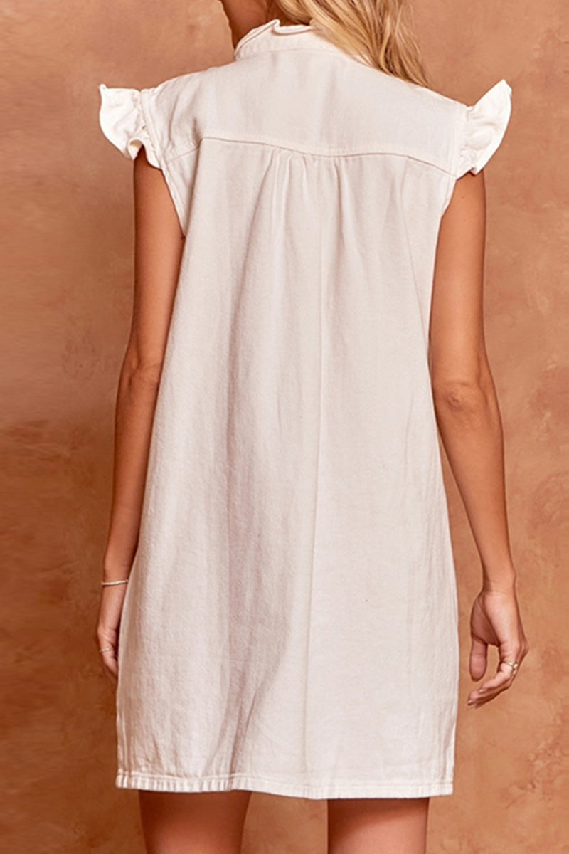 Well Tailored Dress with a Graceful Silhouette