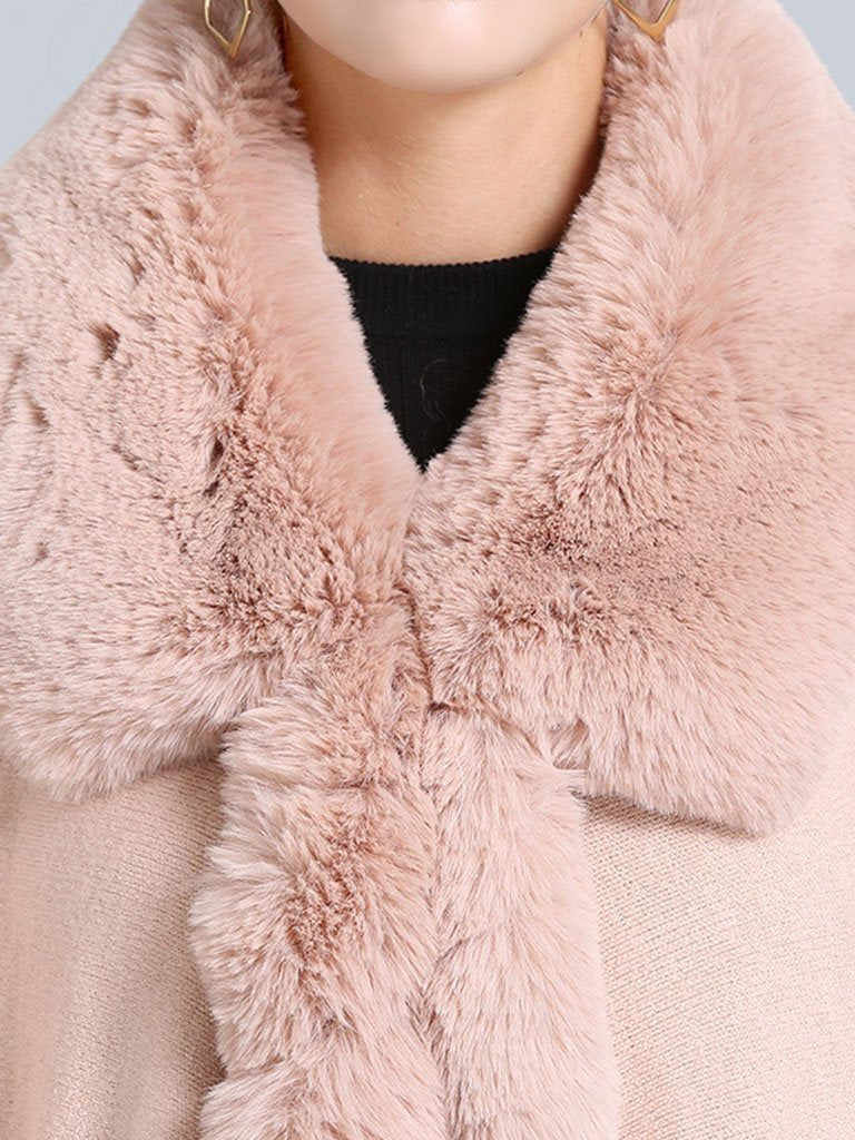 Effortlessly Elegant Sweater with a Timeless Design