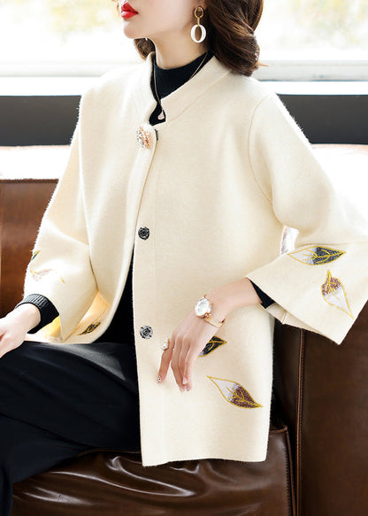 Beautifully Finished Coat in a Timeless Design