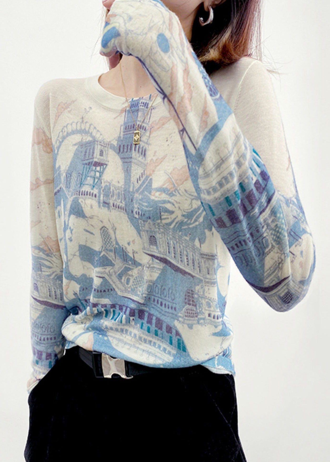Beautifully Finished Top in a Timeless Design