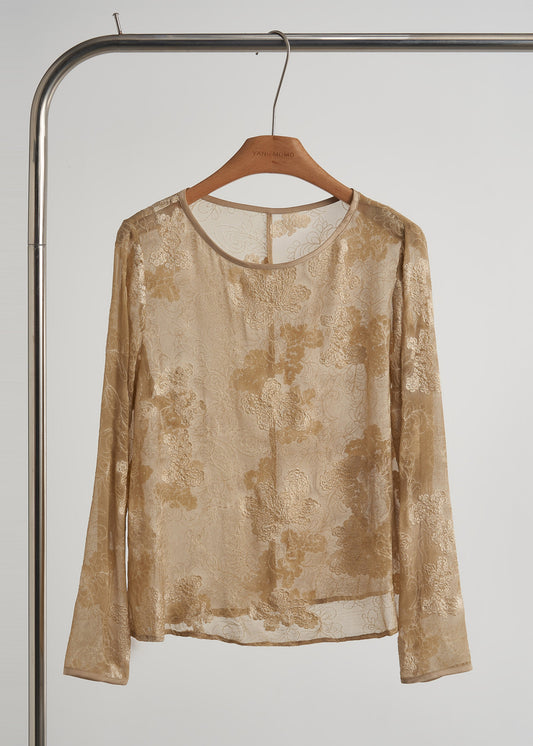 Beautifully Crafted Shirt in a Classic Style