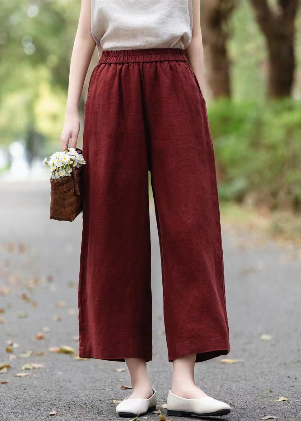 Elegantly Styled Pants for Everyday Wear