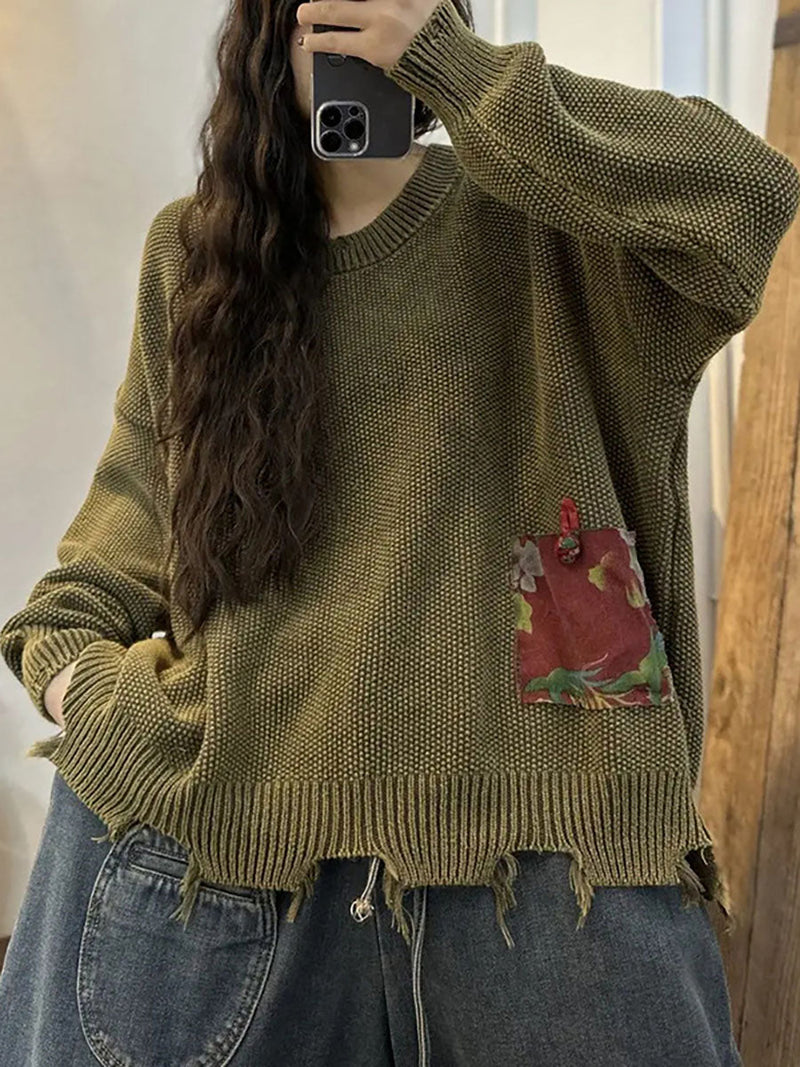 Classic Vintage Sweater with a Flattering Fit