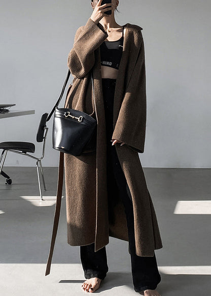 Well Tailored Coat with a Graceful Silhouette