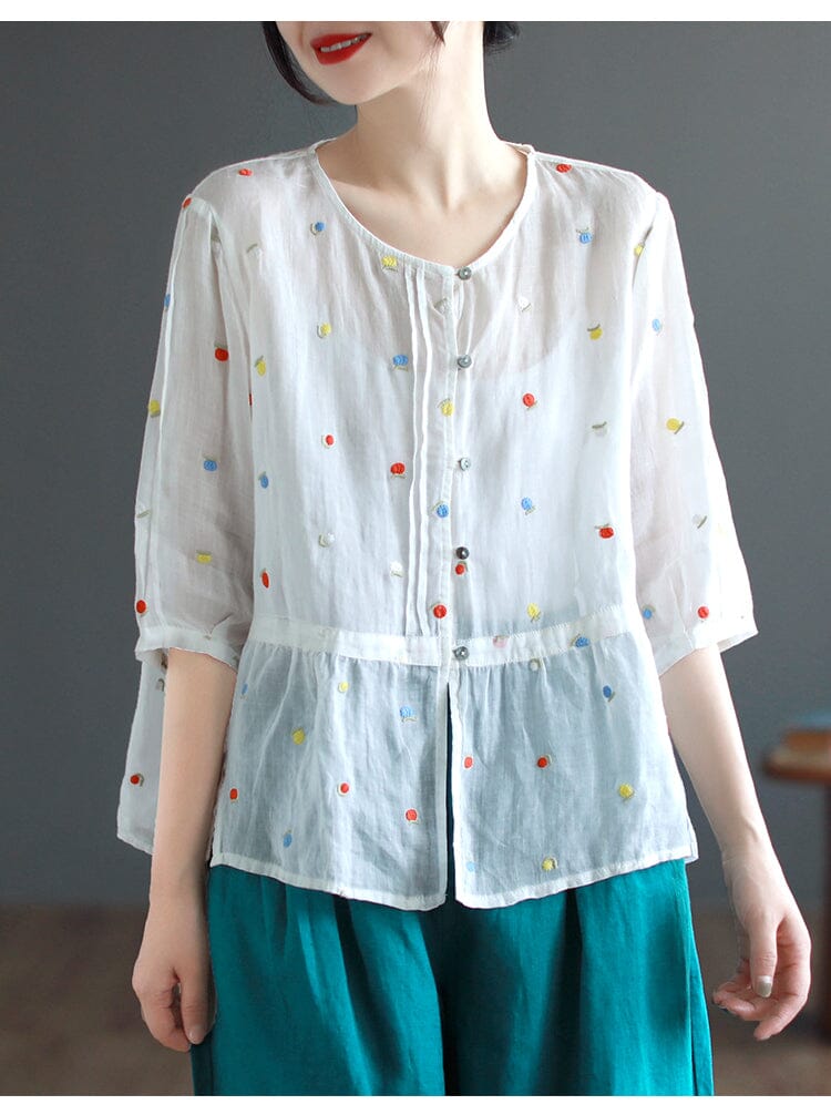 Effortlessly Elegant Blouse with a Timeless Design