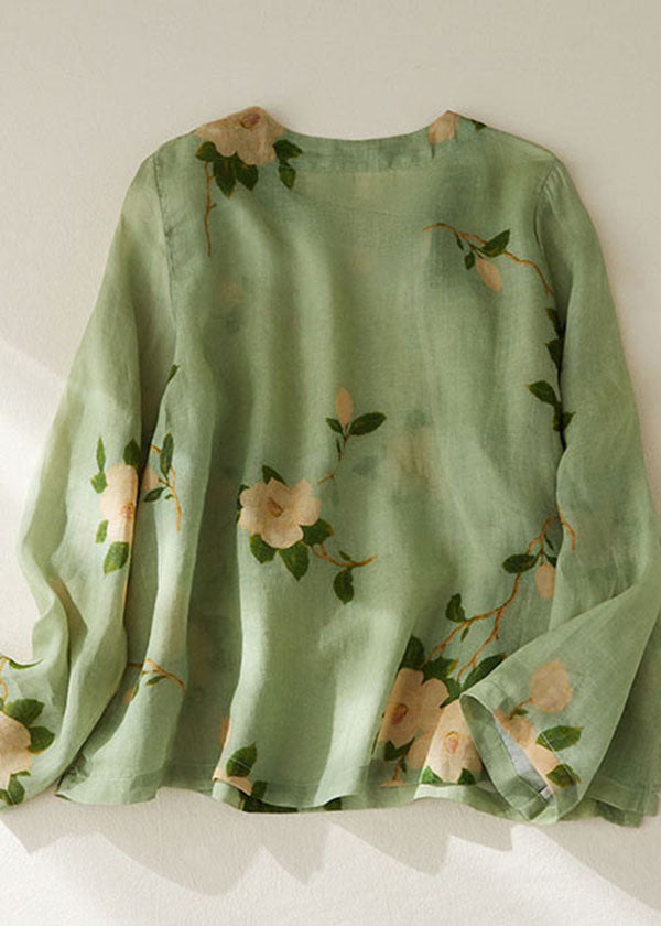 Classic Vintage Shirt with a Flattering Fit